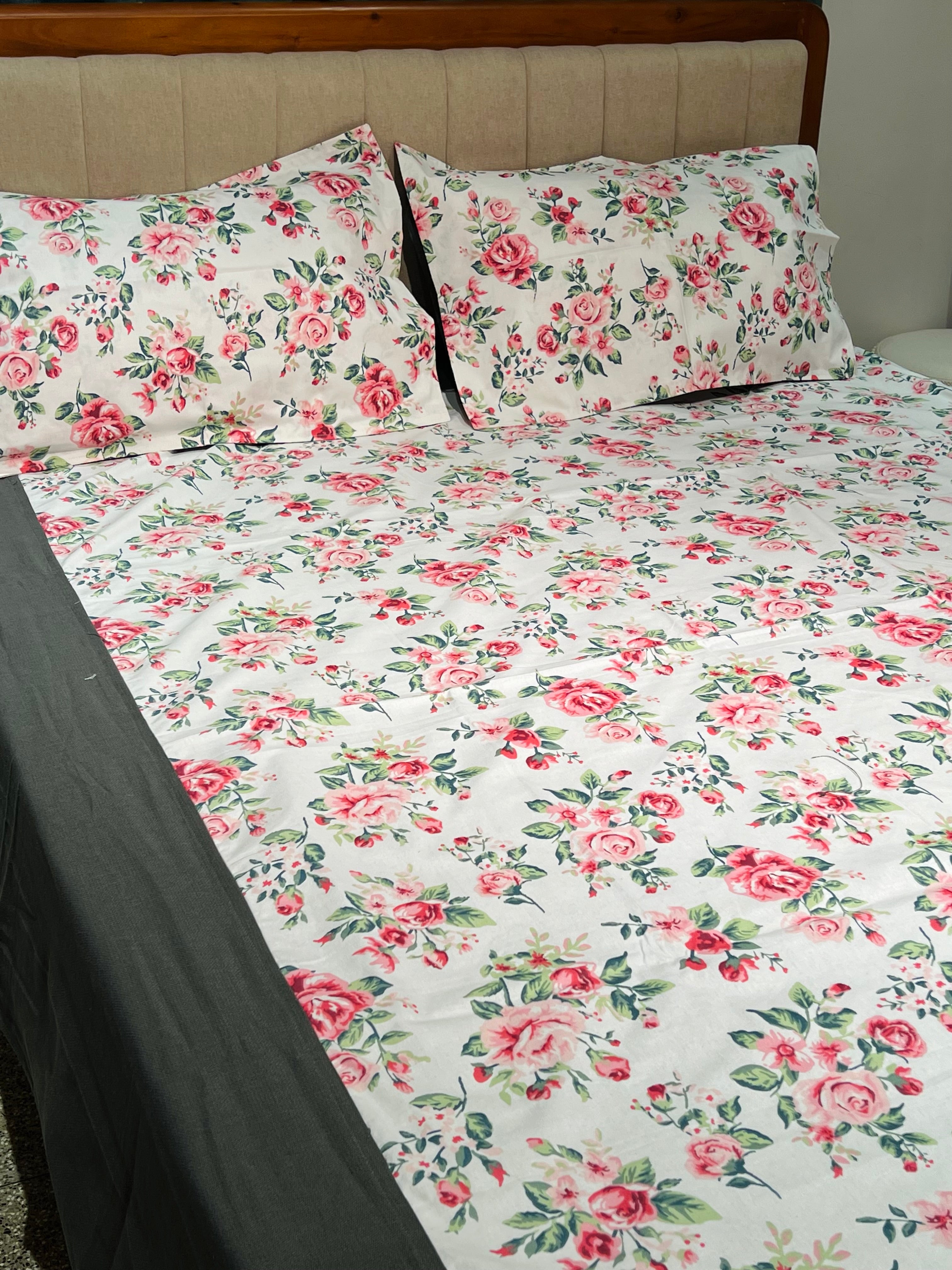 Queen Size Border Bedsheets
