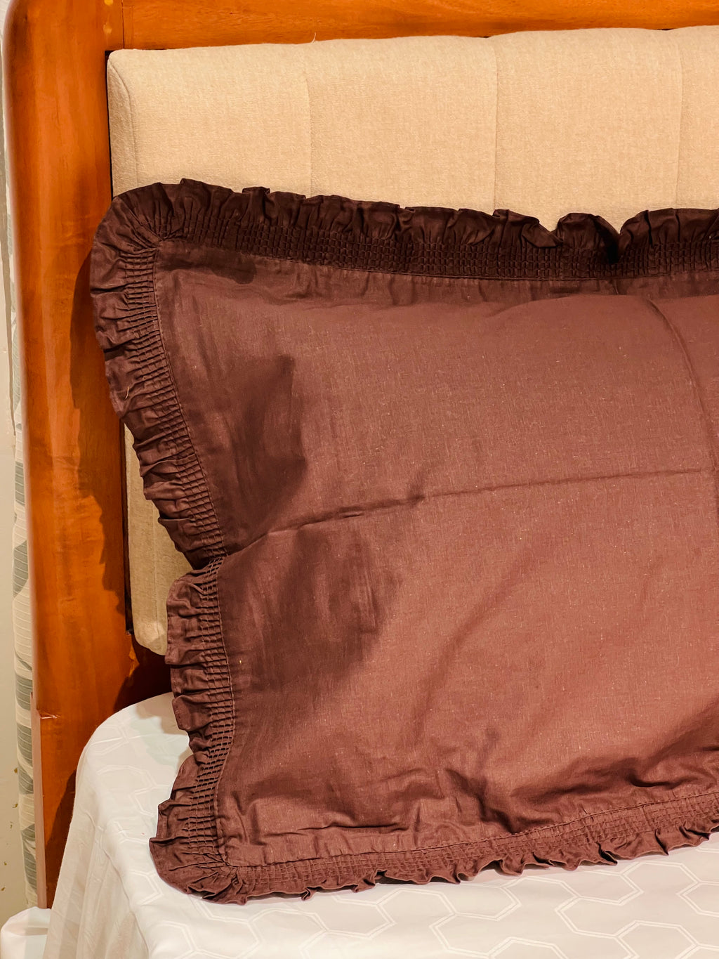 Frill Pillow Cover