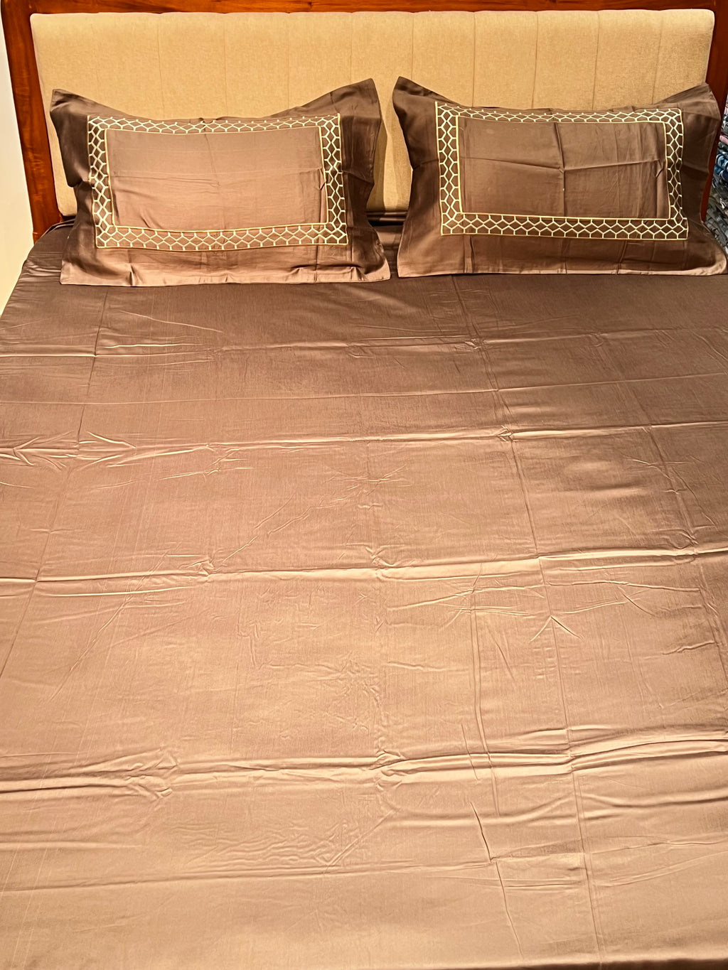 King size plain Bedsheet