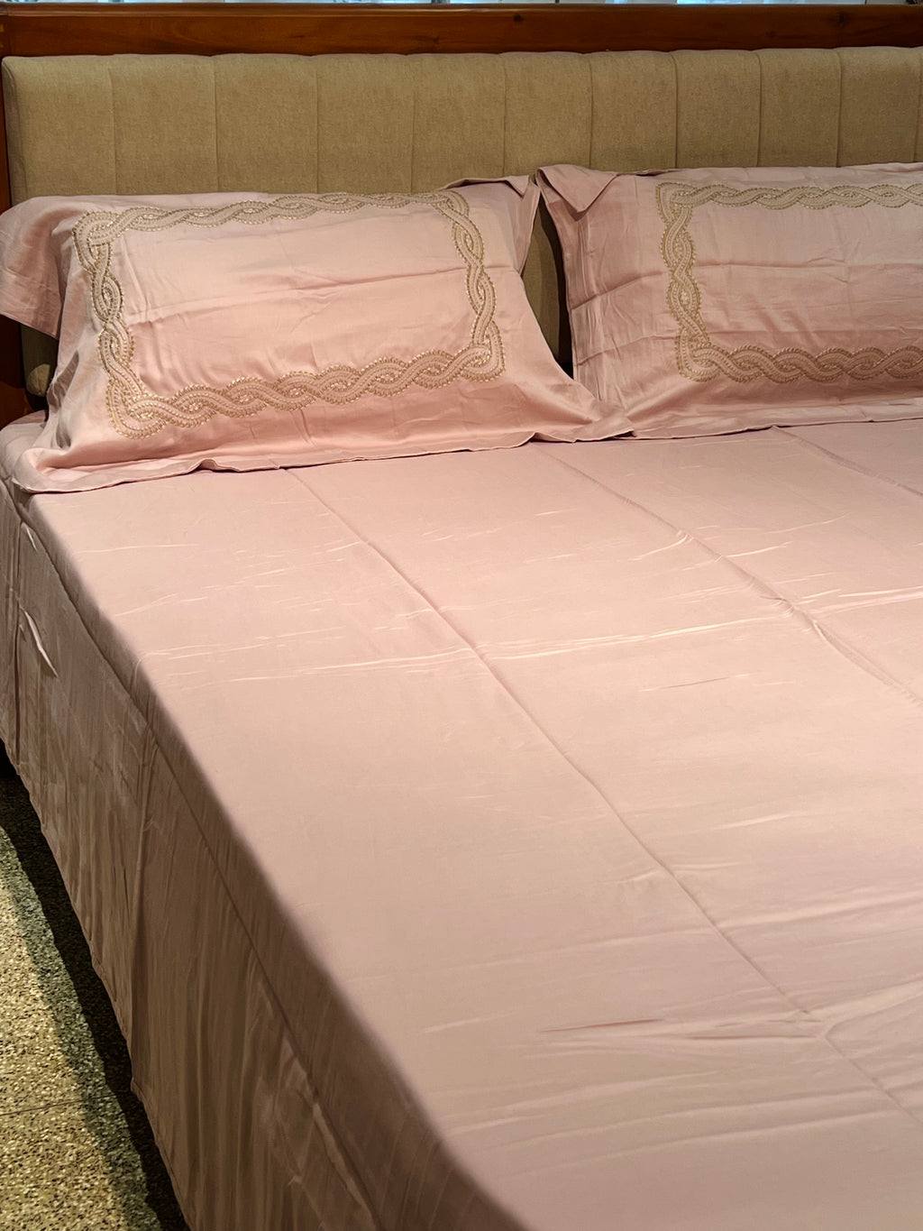 King Size Plain Bedsheet