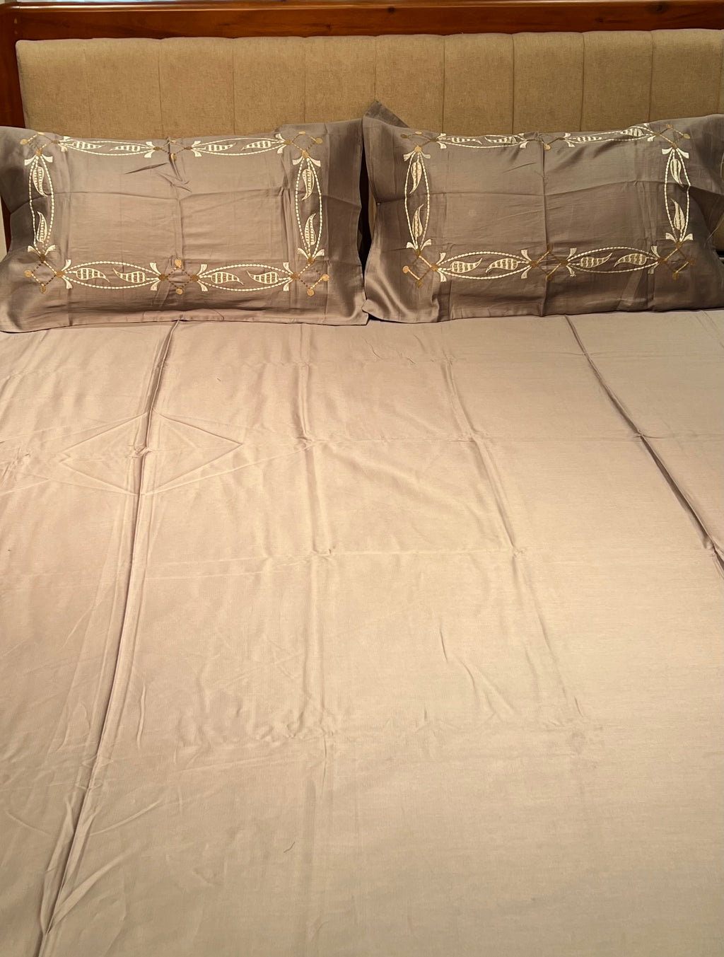 King Size Plain Bedsheet