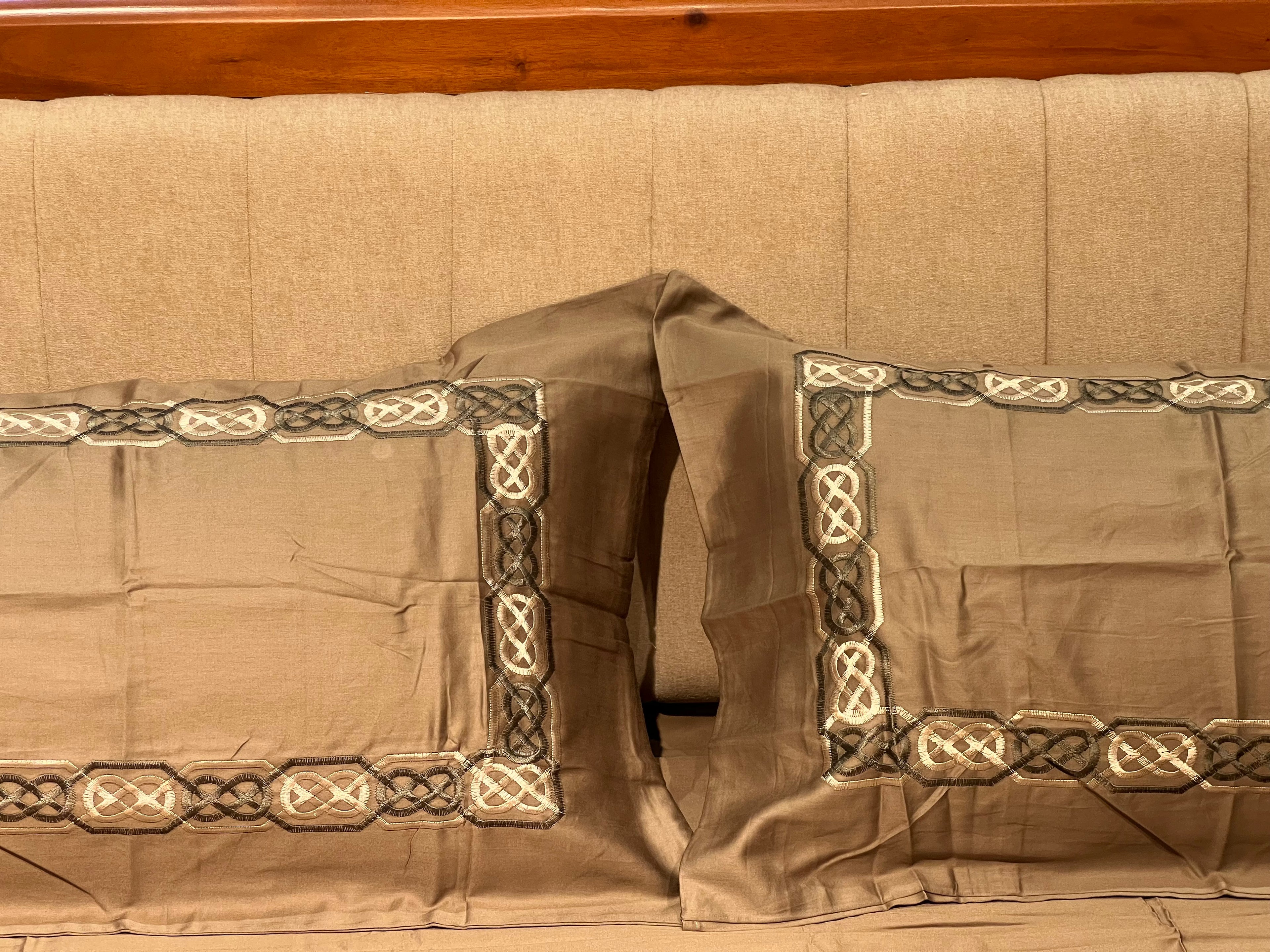 King Size Plain Bedsheets