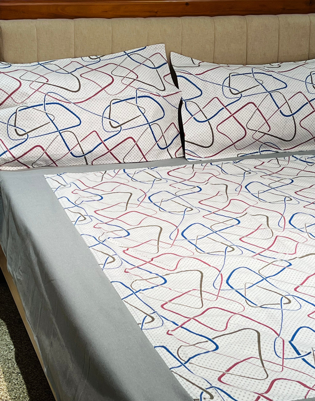 Queen Size Border Bedsheet