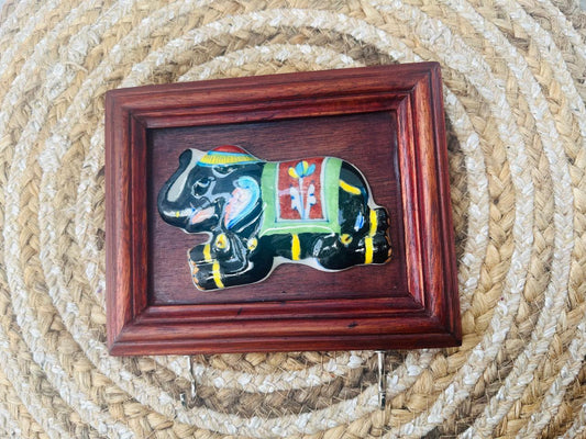 WOODEN WALL HANGING
