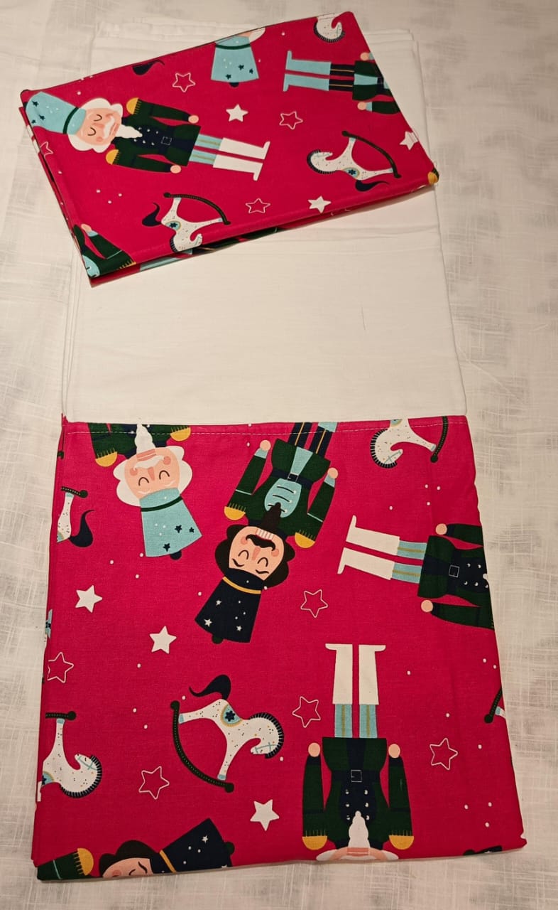KING SIZE BEDSHEET CHRISTMAS PRINT