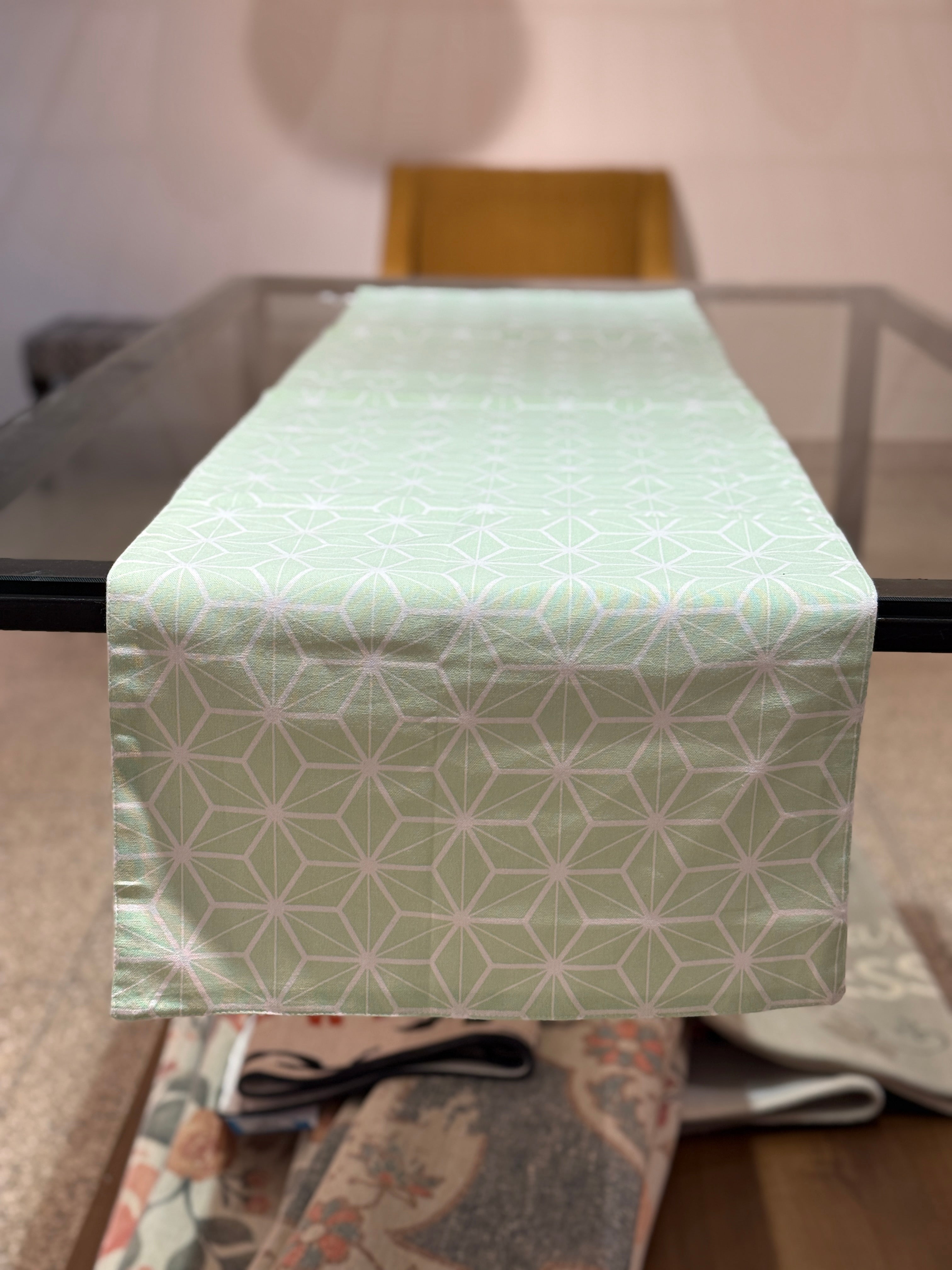 Table Runner Pastel Green