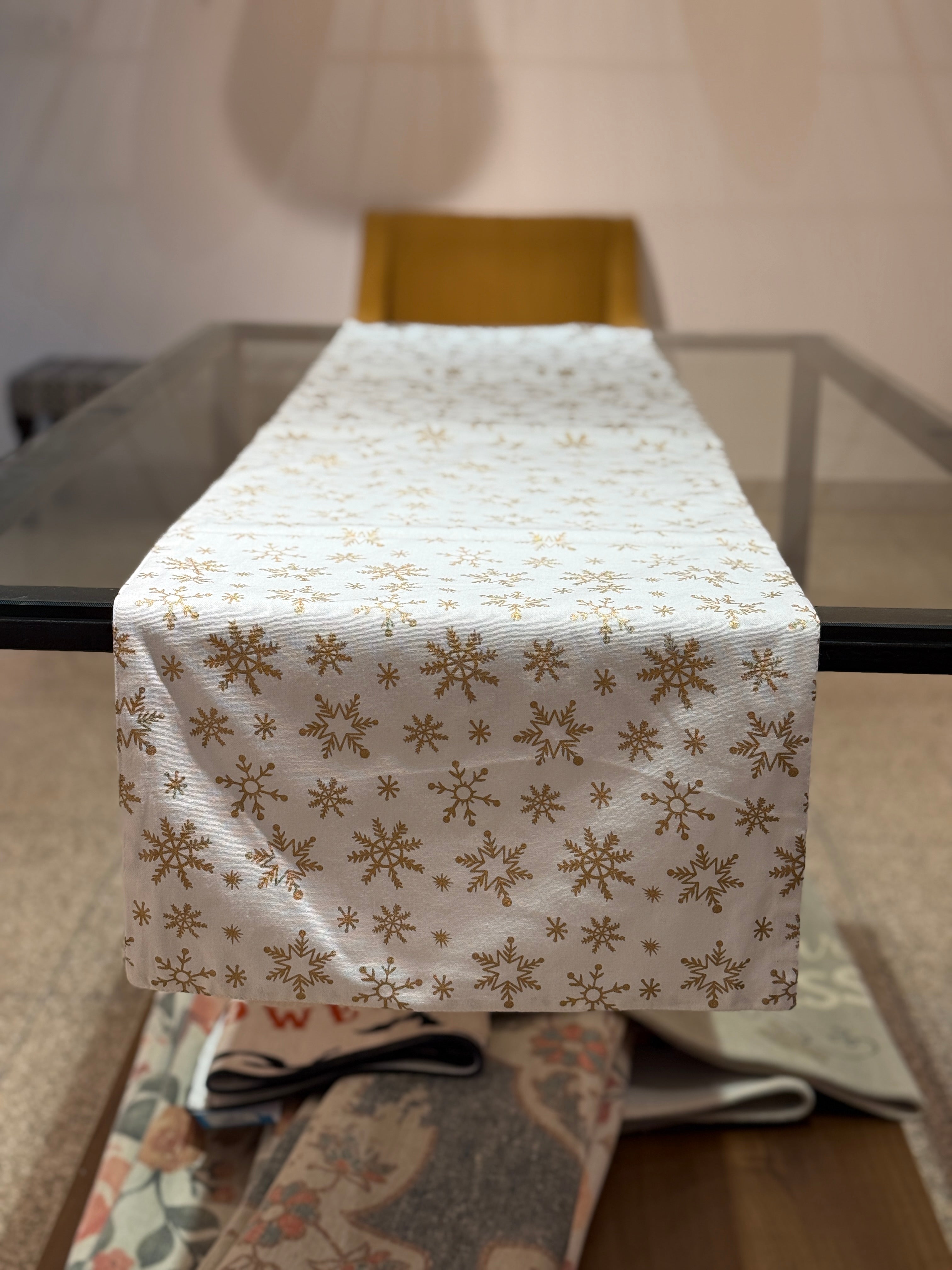 Table Runner White & Gold