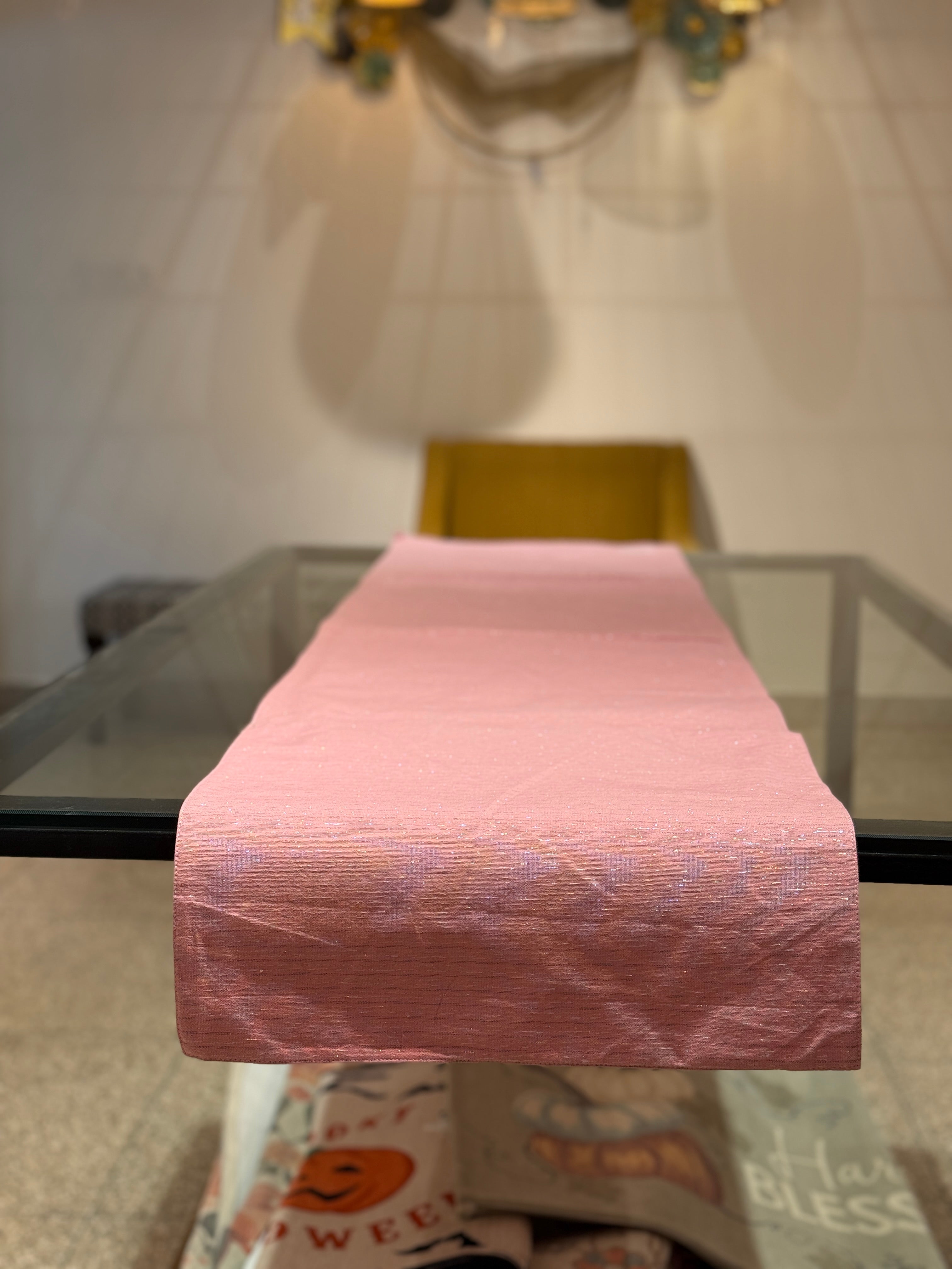 Table Runner Pink