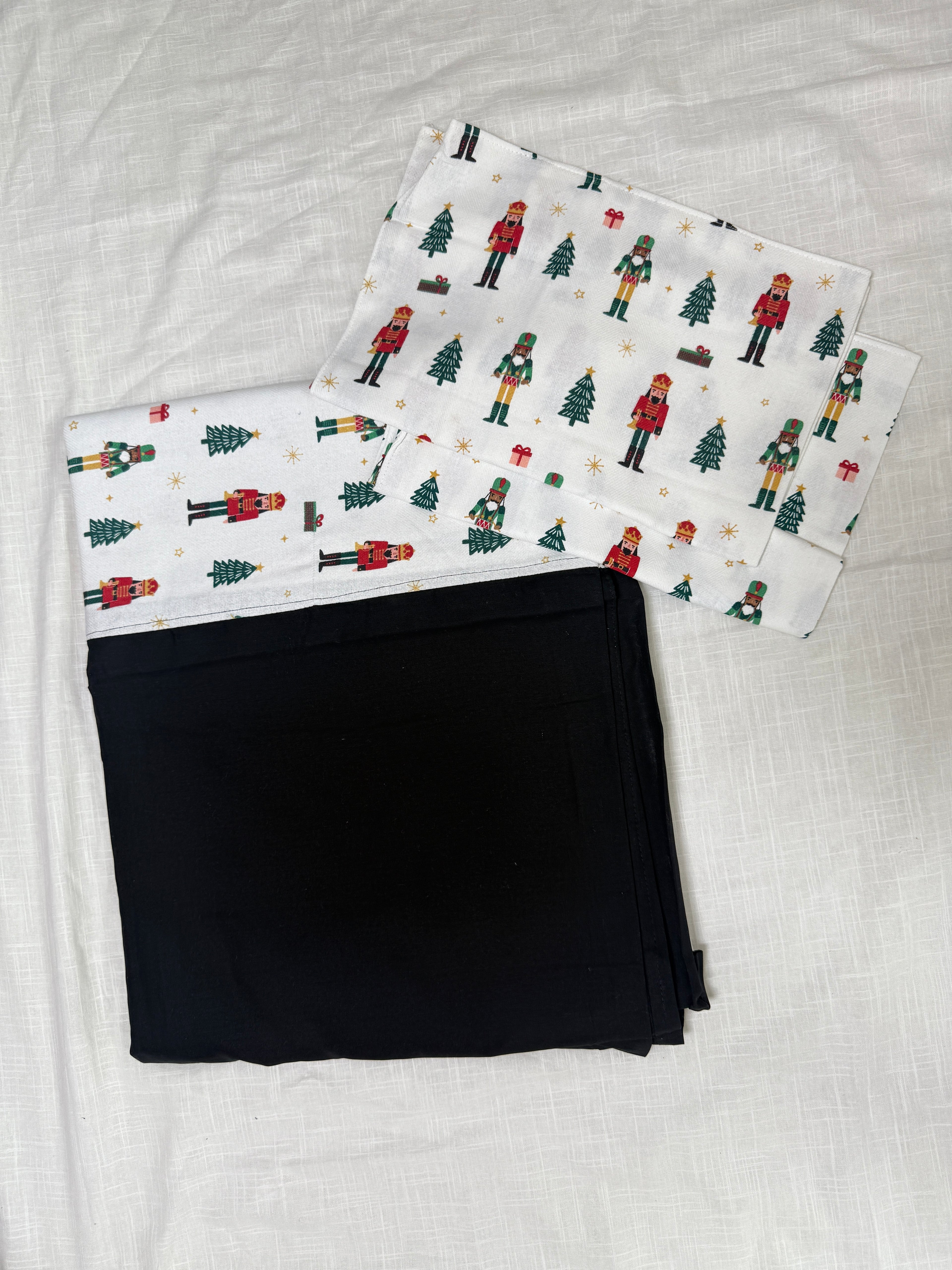 Xmas Theme Queen Size Bedsheet