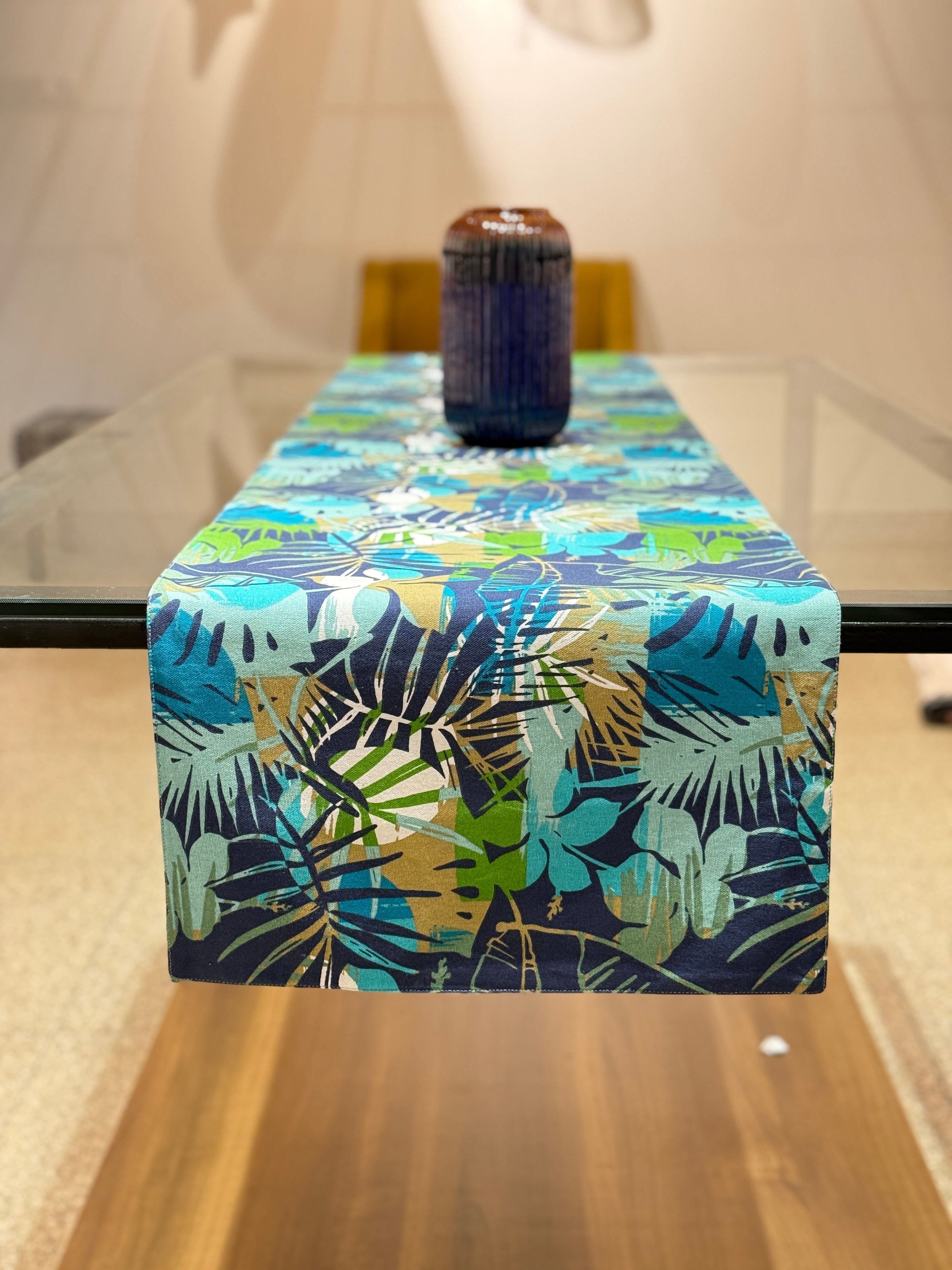 Table Runner Jungle Pattern