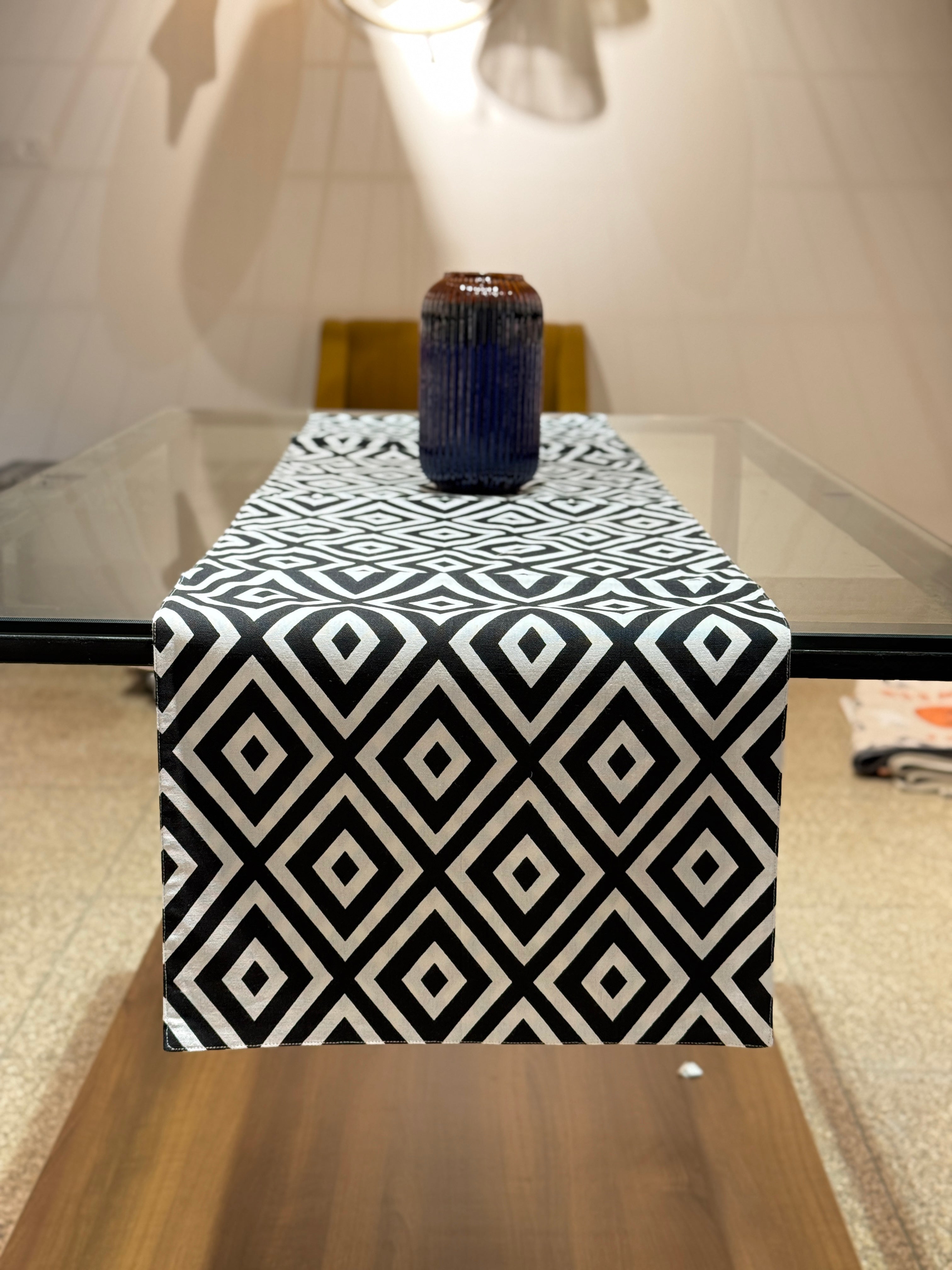 Table Runner Black & White
